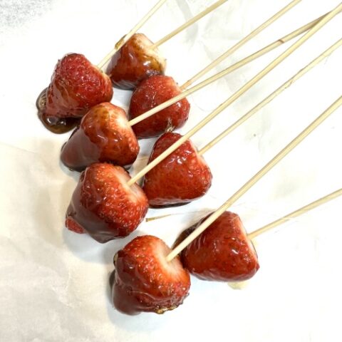 電子レンジでつくる いちご飴